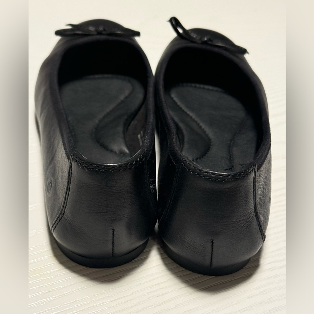 Born Women's Classic Black Leather Flats - Picture 6 of 7